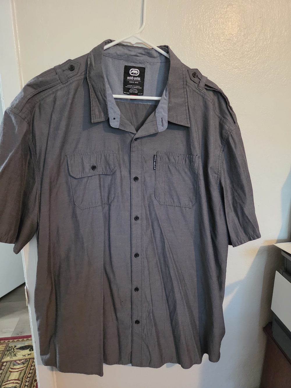 Ecko Unlimited Men's Short Sleeve Button-Down Shirt in Charcoal Gray